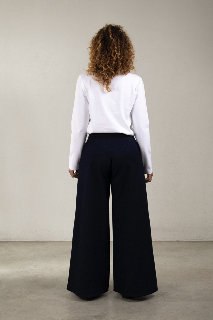 Women's long-sleeved T-shirt