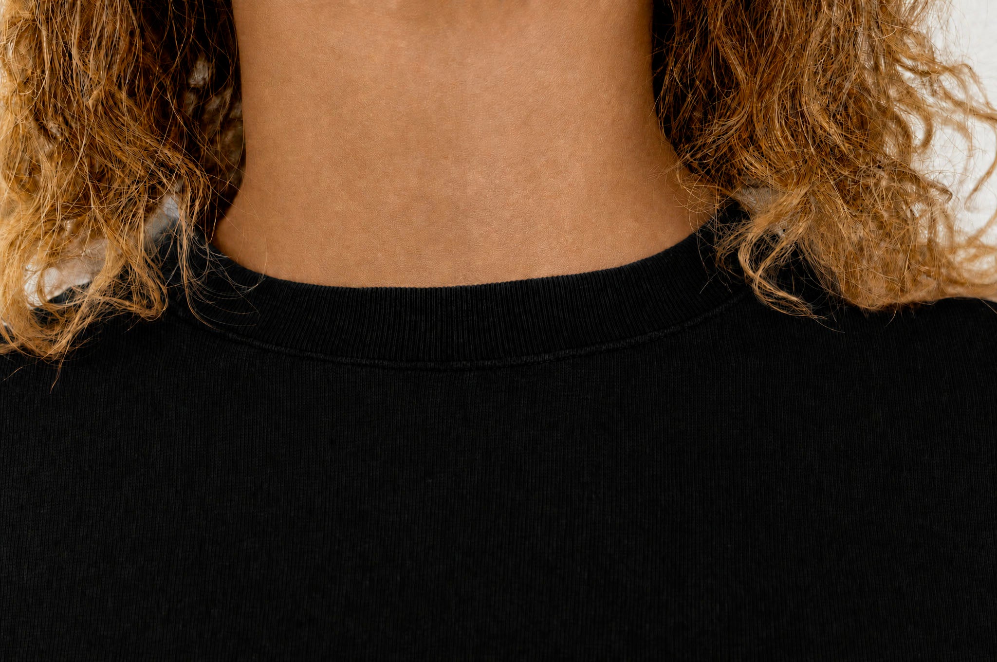 Women's long-sleeved T-shirt