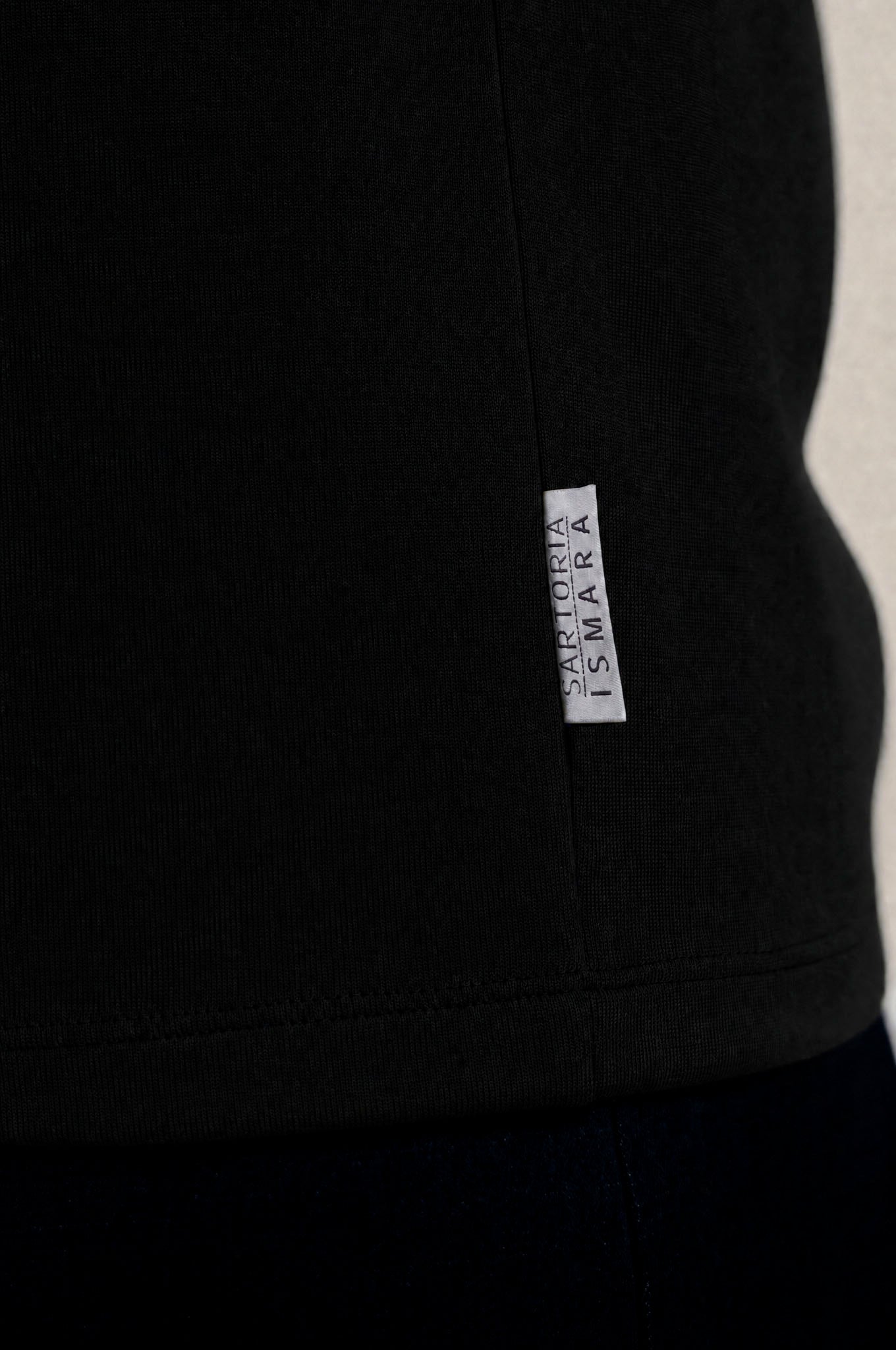 Women's long-sleeved T-shirt